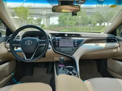 Toyota Camry 2018, 80000 км, за 11741.97 USD - фото 9
