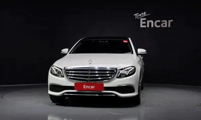 Mercedes-Benz E-Class 2017, 97987 км, за 14006.52 USD
