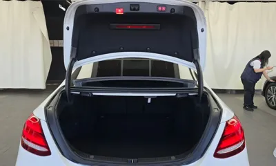 Mercedes-Benz E-Class 2017, 97987 км, за 13986.48 USD - фото 20