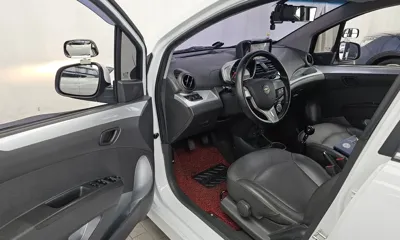 ChevroletGMDaewoo Spark 2014, 110068 км, за 2931.6 USD - фото 10