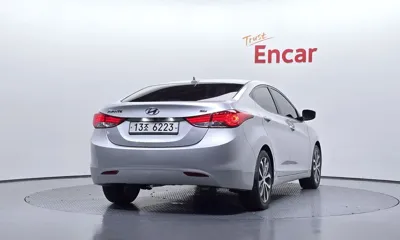 Hyundai Avante 2014, 135618 км, за 3413.42 USD