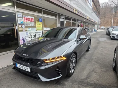 Kia K5 2023, 40000 км, за 19177.01 USD