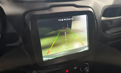 Jeep Renegade 2020, 80288 км, за 8861.76 USD - фото 11