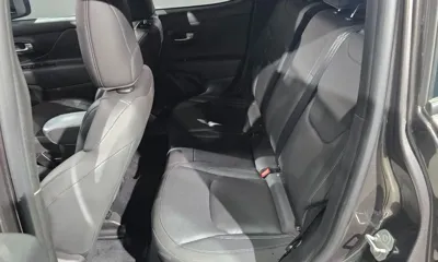Jeep Renegade 2020, 80288 км, за 8861.76 USD - фото 18
