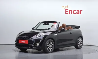 MINI Cooper Convertible · 2017 год