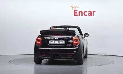 MINI Cooper Convertible 2017, 110094 км, за 9446.26 USD