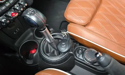MINI Cooper Convertible 2017, 110094 км, за 9446.26 USD - фото 9