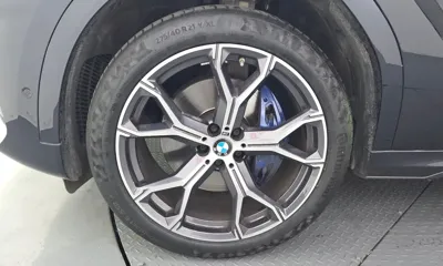BMW X6 2023, 30642 км, за 55460.11 USD