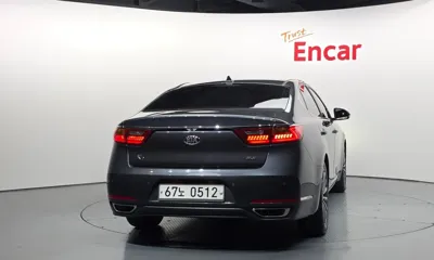 Kia K7 2016, 105373 км, за 7483.26 USD