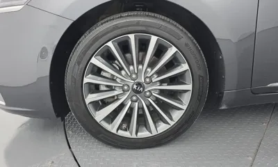 Kia K7 2016, 105373 км, за 7483.26 USD