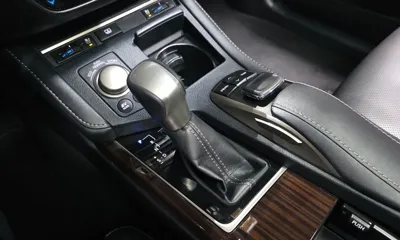 Lexus ES 2016, 90910 км, за 13586.42 USD - фото 9