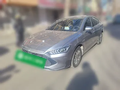 BYD Qin · 2023 год