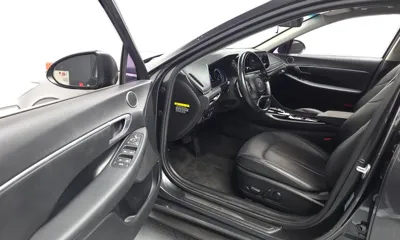 Hyundai Sonata 2020, 116988 км, за 8599.19 USD - фото 10