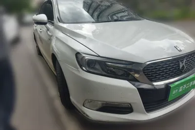 DS 5LS 2014, 96700 км, за 3718 USD
