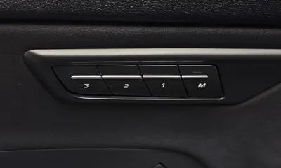 Jaguar E-Pace 2018, 100338 км, за 8664.5 USD - фото 29