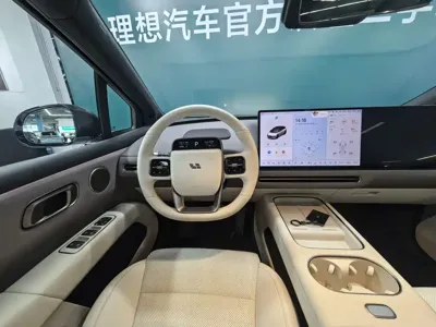 Li Auto 理想i6 2025, 4600 км, за 33130.7 USD