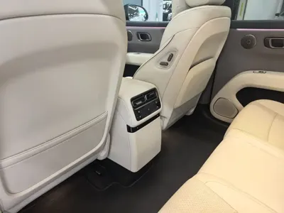 Li Auto 理想i6 2025, 4600 км, за 33130.7 USD