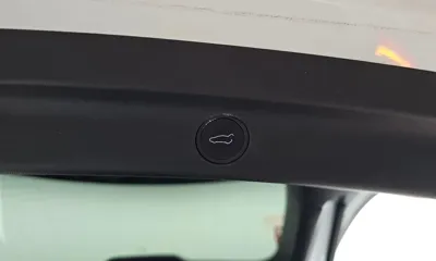 Tesla Model Y 2022, 51647 км, за 31528.3 USD - фото 27