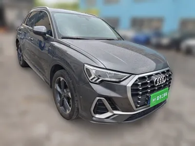 Audi Q3 2021, 61700 км, за 19182 USD
