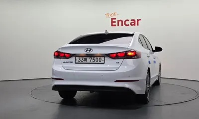 Hyundai Avante 2018, 100910 км, за 6710.1 USD