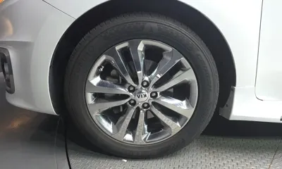 Kia Canival 2018, 121768 км, за 8402.26 USD