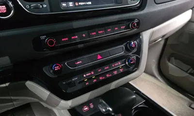 Kia Canival 2018, 121768 км, за 8402.26 USD - фото 17