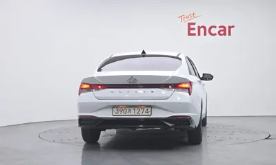 Hyundai Avante 2021, 114364 км, за 8326.84 USD