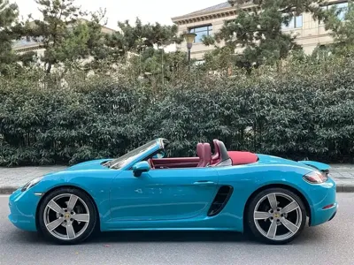 Porsche 718 2021, 40000 км, за 37509.53 USD