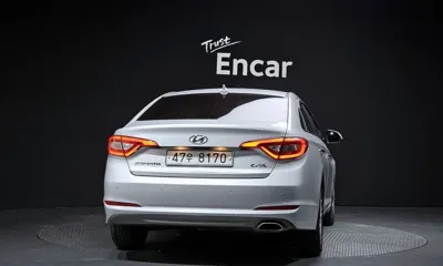 Hyundai Sonata 2015, 116126 км, за 3476.82 USD