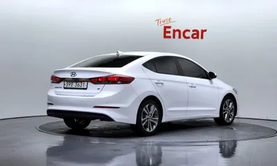 Hyundai Avante 2018, 63857 км, за 8001.57 USD