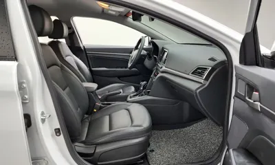 Hyundai Avante 2018, 63857 км, за 8001.57 USD - фото 26