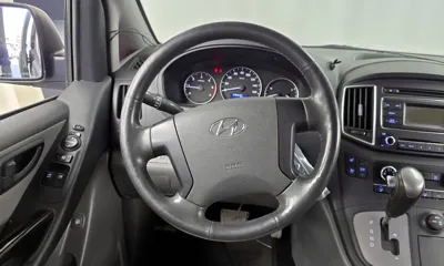 Hyundai Starex 2019, 65223 км, за 12071.68 USD - фото 13