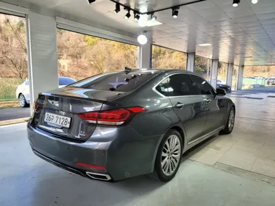 Genesis G80 2017, 94800 км, за 12676.33 USD