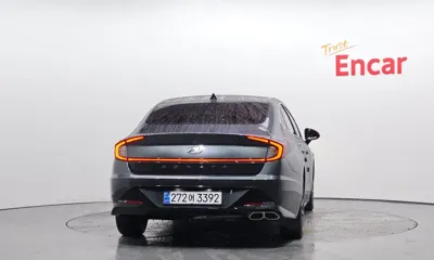 Hyundai Sonata 2021, 132091 км, за 9765.48 USD