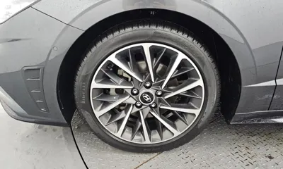 Hyundai Sonata 2021, 132091 км, за 9765.48 USD