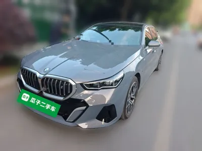 BMW i5 · 2024 год