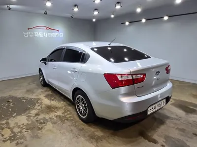 Kia Pride 2012, 99907 км, за 2710.21 USD - фото 6