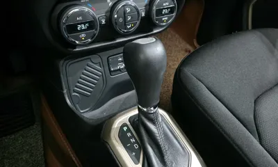 Jeep Renegade 2017, 50980 км, за 5153.62 USD - фото 9