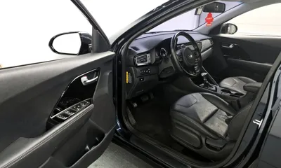 Kia Niro 2018, 112964 км, за 7735.81 USD - фото 10