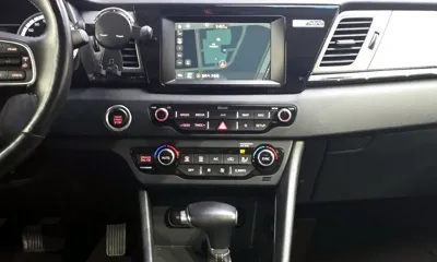 Kia Niro 2018, 112964 км, за 7735.81 USD - фото 14