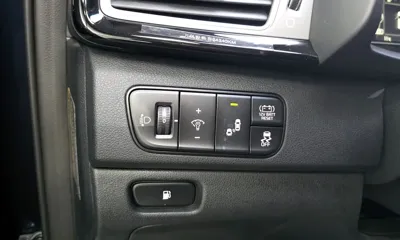 Kia Niro 2018, 112964 км, за 7735.81 USD - фото 18