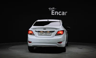Hyundai Accent 2017, 56119 км, за 4757.18 USD