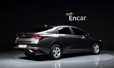 Hyundai Avante 2021, 45999 км, за 10553.75 USD