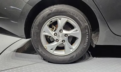Hyundai Avante 2021, 45999 км, за 10553.75 USD