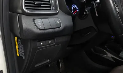 Kia Sorento 2017, 56998 км, за 9783.19 USD - фото 27