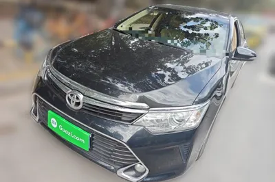 Toyota Camry · 2016 год