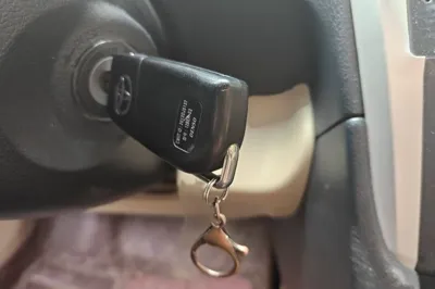 Toyota Camry 2016, 75000 км, за 12667 USD - фото 17