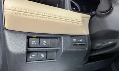 Toyota Avalon 2019, 42002 км, за 17907.14 USD - фото 29