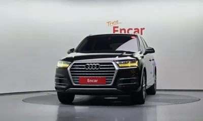 Audi Q7 2019, 136387 км, за 15287.55 USD