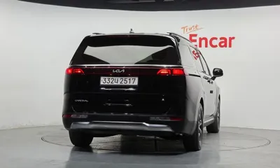 Kia Canival 2023, 12046 км, за 19284.3 USD